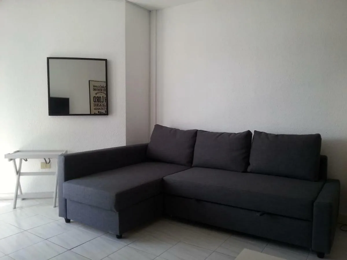 Lovely Studio Los Cristianos Wifi, Cable Tv, Pool Arona  0*, Arona (Tenerife) Spain